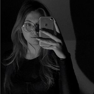 Meet your Posher, Amelie